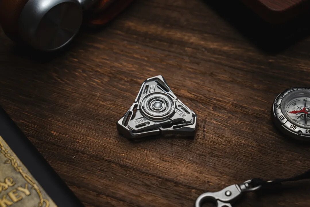 Zeus Project Hades Three-Arm Opening-Armor Fidget Spinner — Stainless Steel