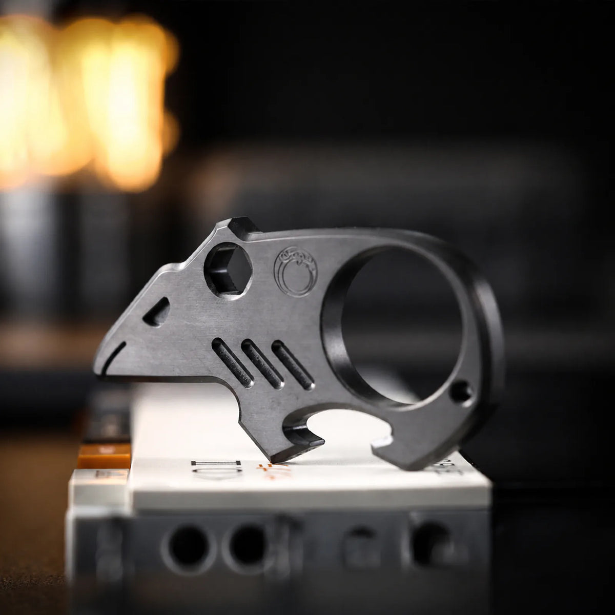 Chimago Mouse Zirconium Brass Knuckle Bottle Opener EDC Tool product view 1