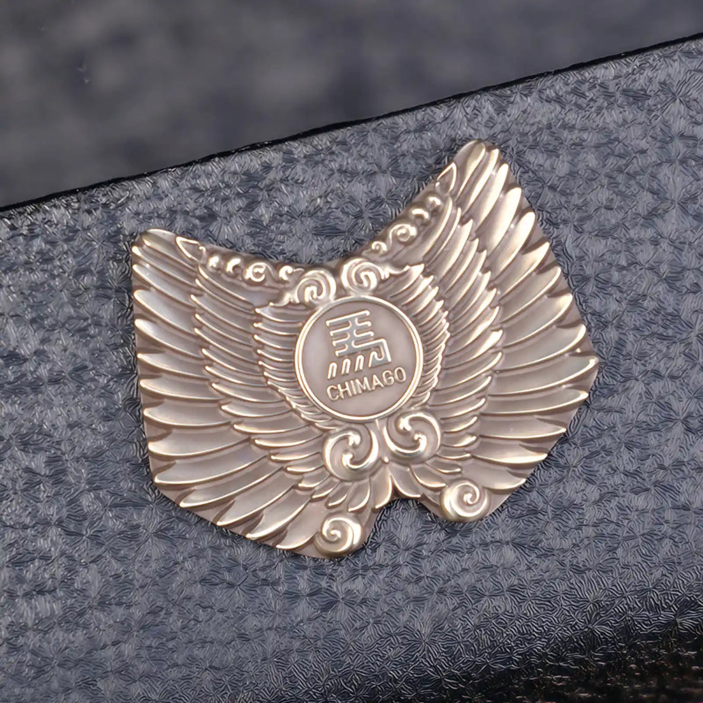 Chimago Zakiram white copper feather plate accessory