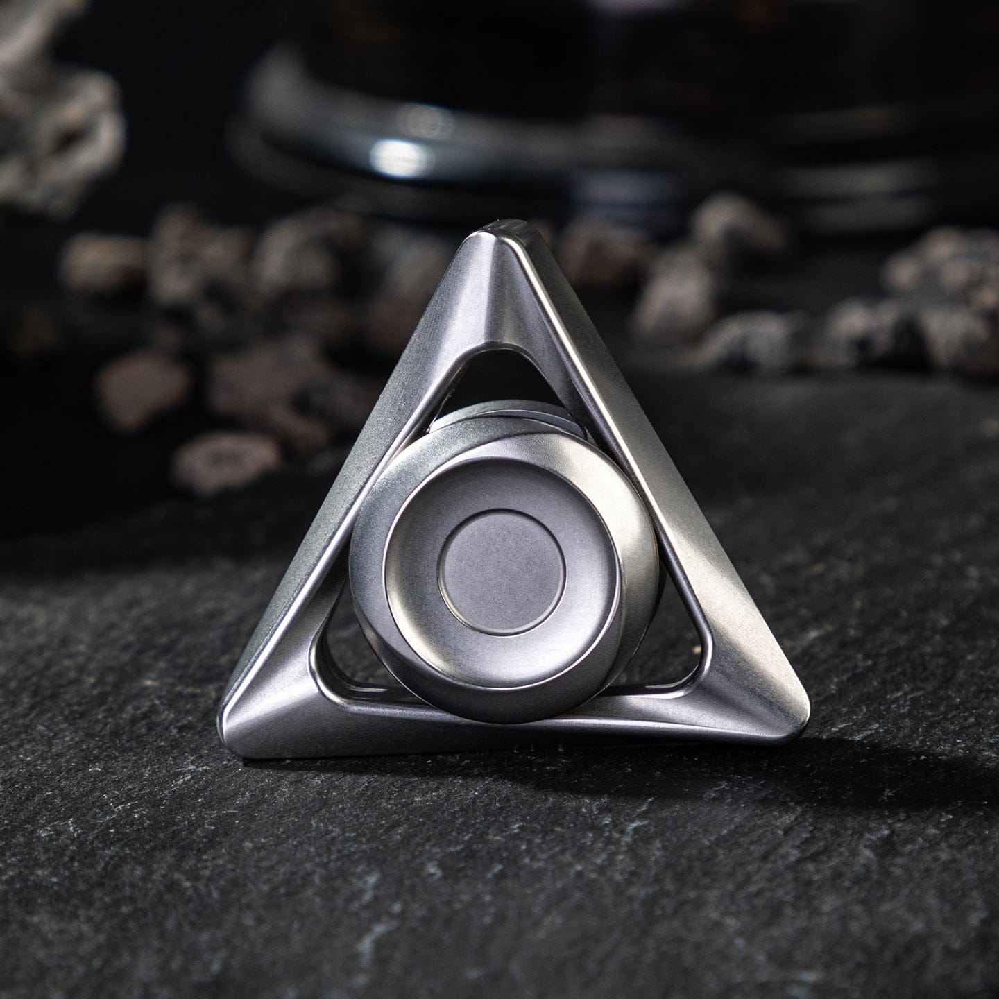 Hand Spinner – FM Studio Retroloop | Titanium Zirconium Stainless Steel EDC Fidget Spinner
