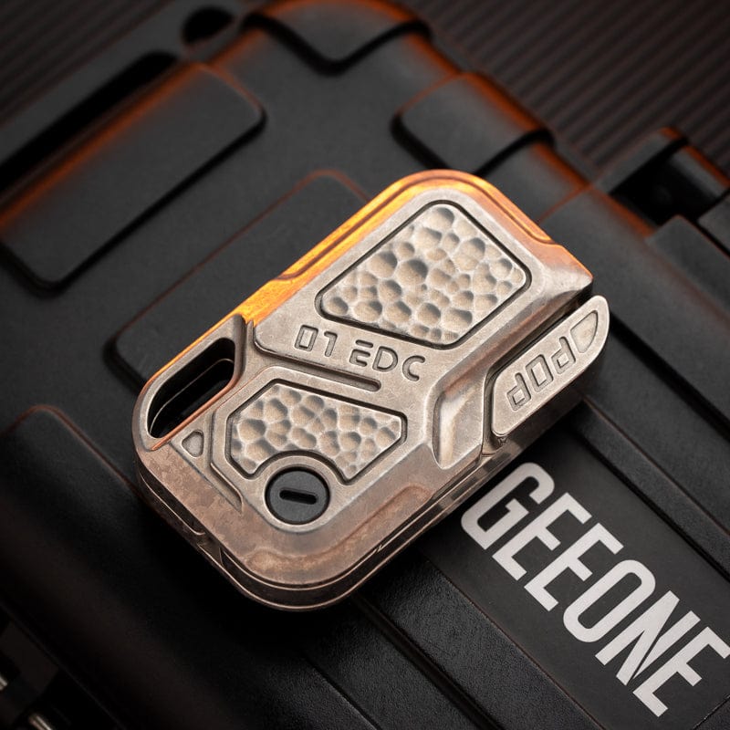 Pocket Tool – GEEOne POP Throwing Card 2024 | Titanium Damascus Stainless Steel EDC Card