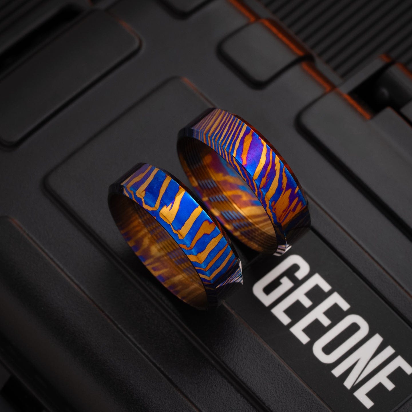 Fidget Slider EDC – GoBiggeR Sinian | Titanium Zirconium Gold Steel Premium Push Slider