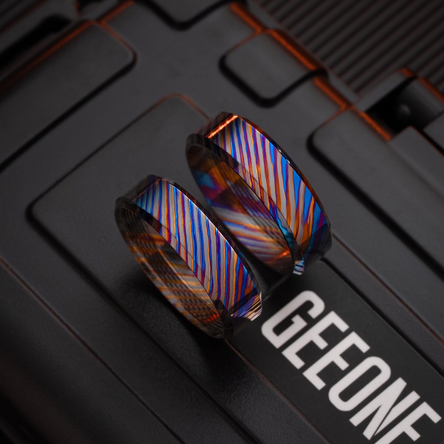 Fidget Slider EDC – GoBiggeR Sinian | Titanium Zirconium Gold Steel Premium Push Slider