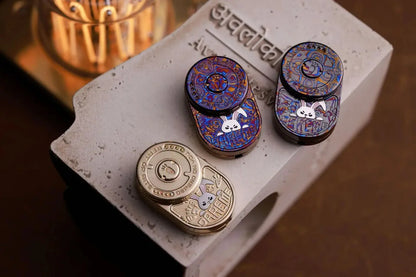 MOT Mix magnetic fidget toys in three material versions on a display prop