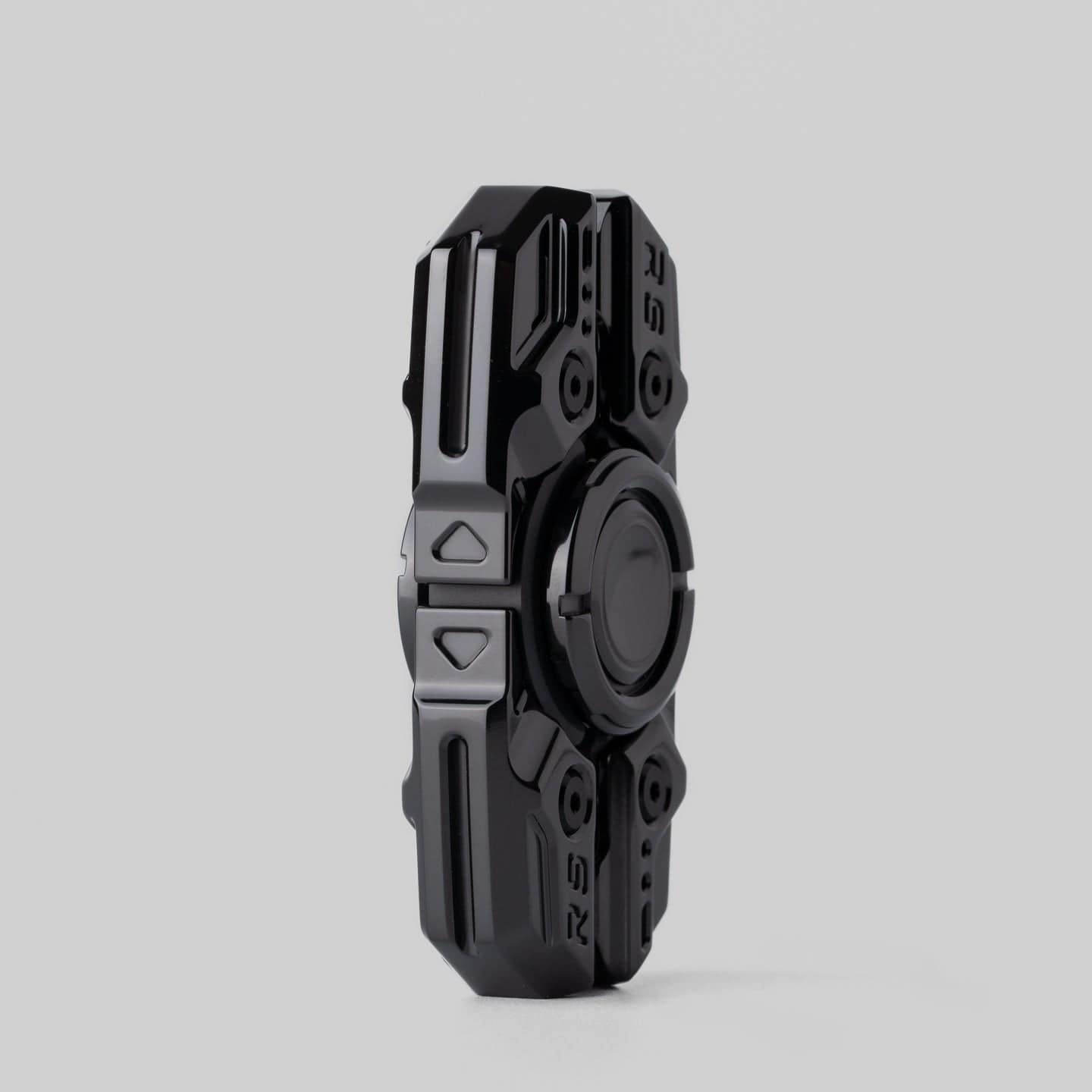 Fidget Spinner – MACKIE Star Ship 2.0 | Blasted Titanium Polished Zirconium EDC