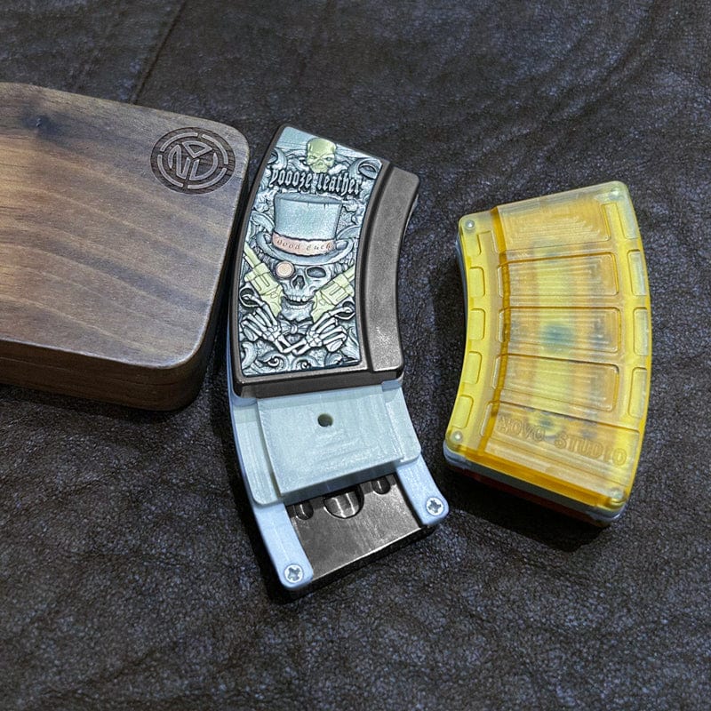 Clicker Slider – Novo Studio Box Magazine | Zirconium Ultem PEI EDC Push Slider