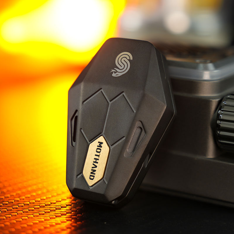 Mothand Viper Titanium-Alloy Fidget Slider — Black Titanium Alloy + Zirconium Center Plate