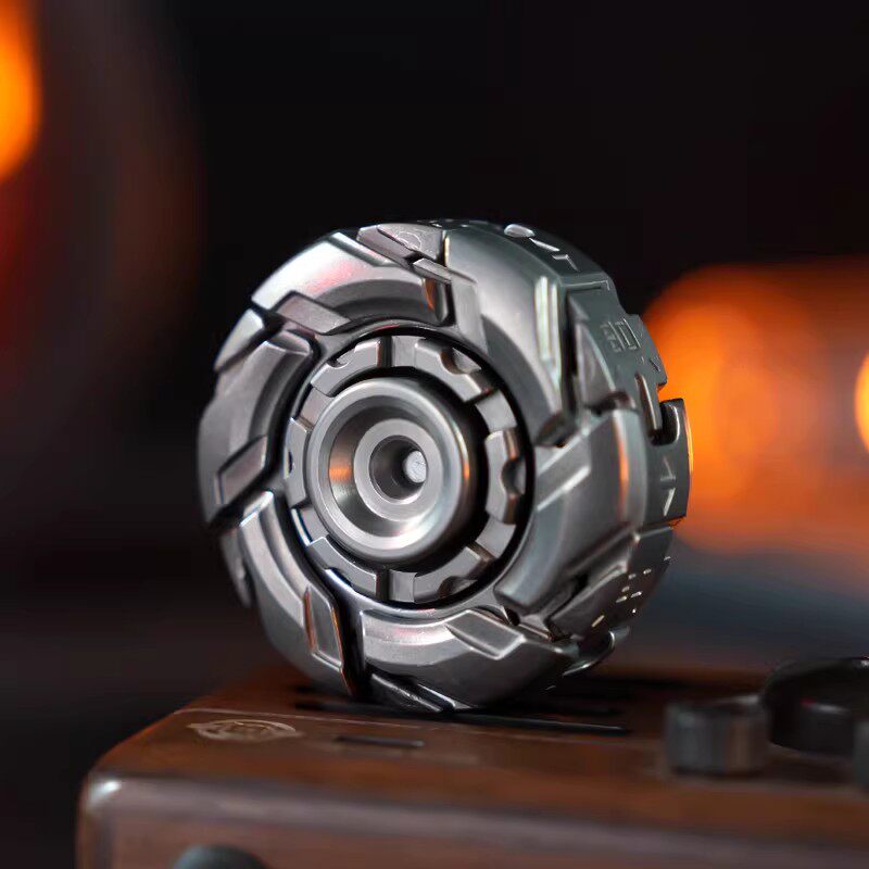 Stonewashed new-version 08 spinner with closed panels