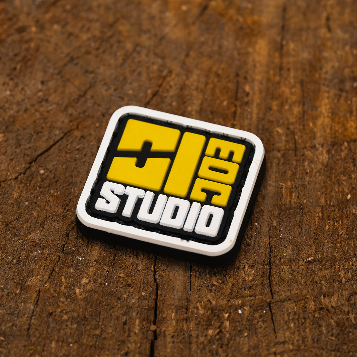 01EDC Magnetic Morale Patch with Hook Backing and a Raised Emblem — 01 Studio Emblem — Yellow