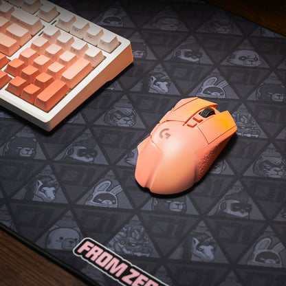 01EDC Large Mouse Mat with a Microfiber Surface and Textured Rubber Base — detail view